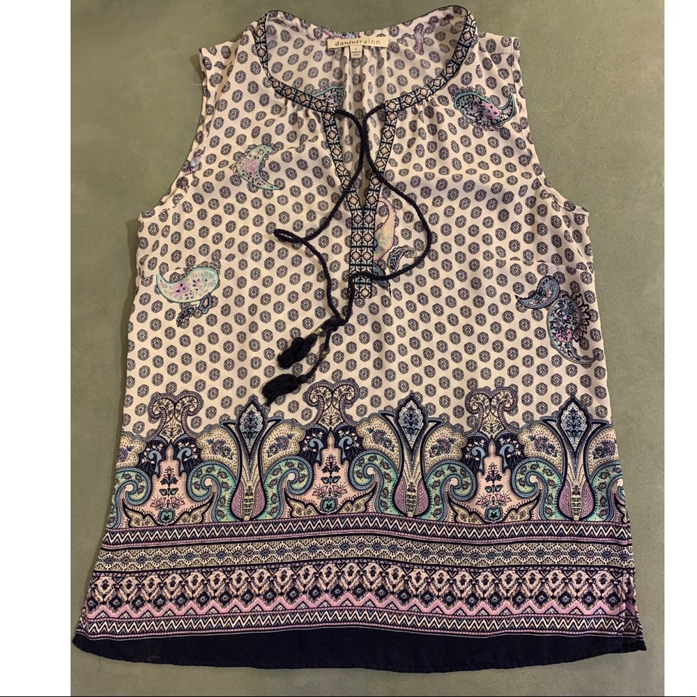 Sleeveless Blouse